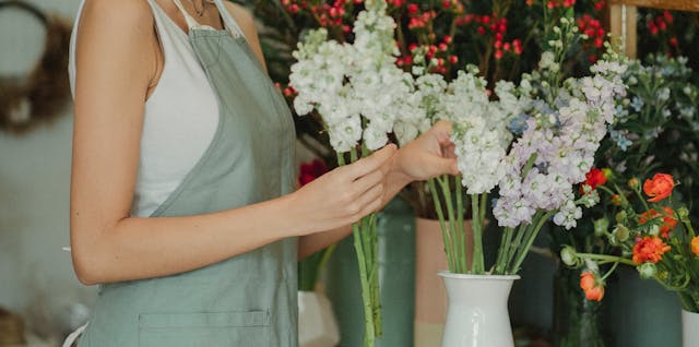 Jak szybka jest florystyczna poczta, czas dostawy kwiatów